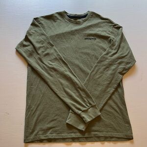 PATAGONIA men’s long sleeve, adult small, lightly worn, front and back shown